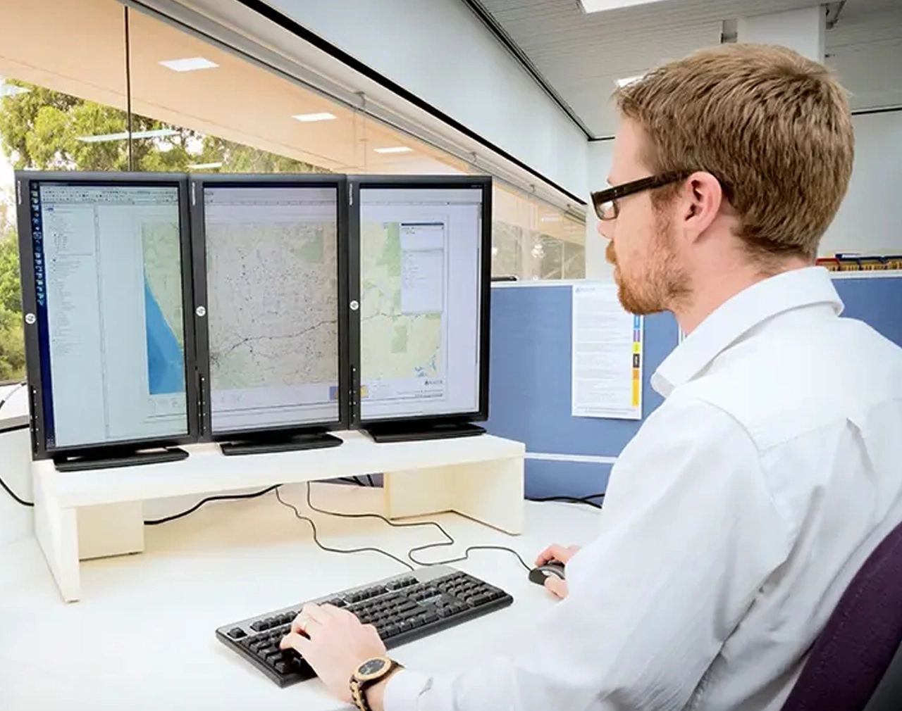 Image of worker from Water Corporation - Vocus Case Study