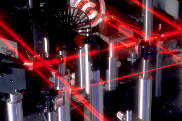 Assembly using a red laser