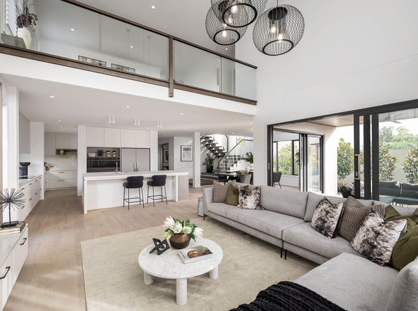 Rothfield Grand Deluxe Theatre Atrium 54