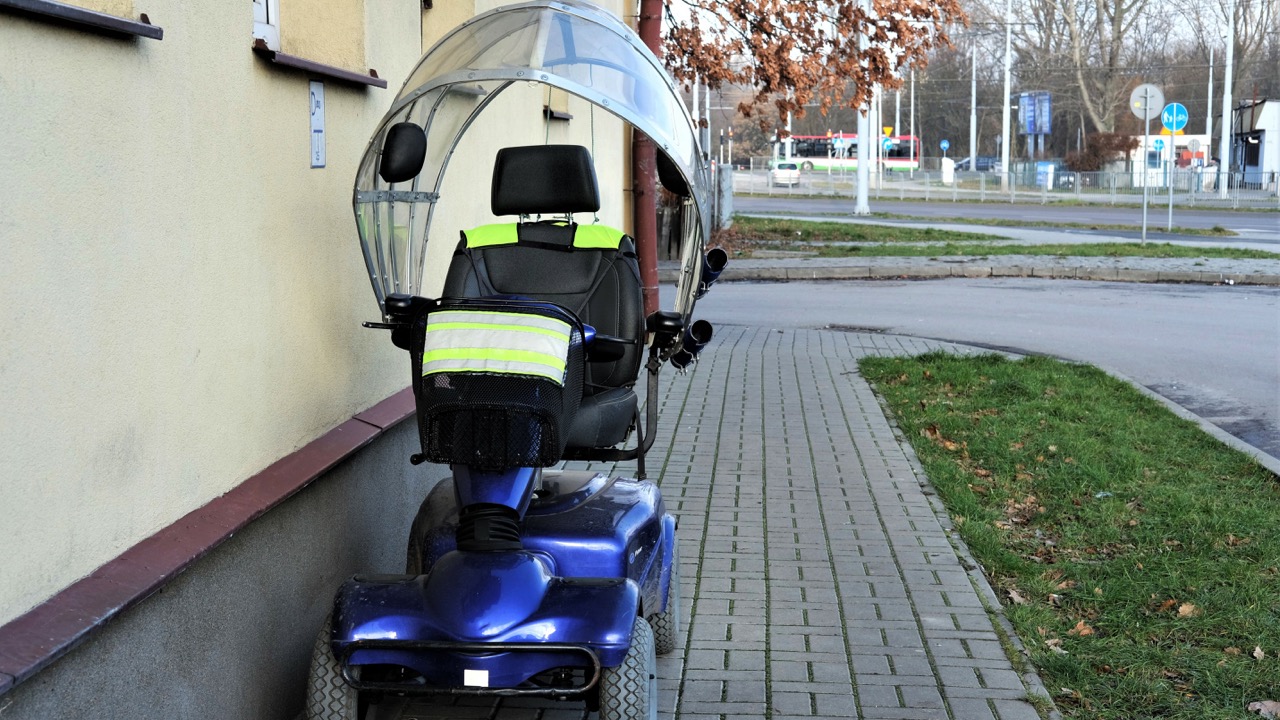 storing-powered-wheelchair-outdoors