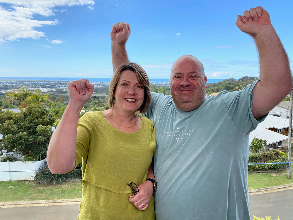 Winners' Kelly and Mick celebrate winning a Prize Home