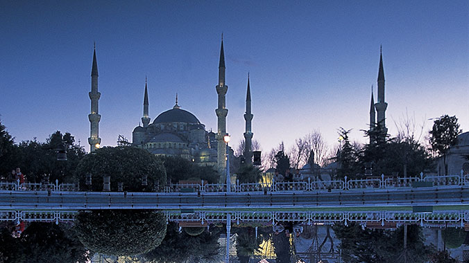 18720-turkey-istanbul-blue-mosque-lghoz.jpg