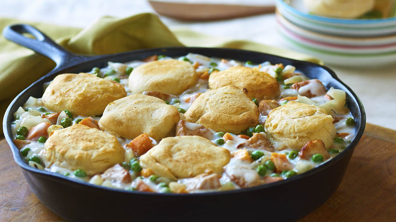 FallSkilletPotPie_2000x1125.jpg