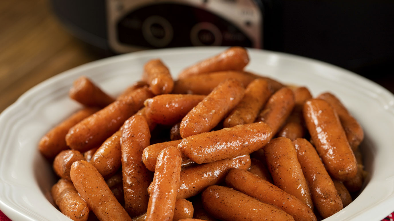 slow_cooker_carrots_5289_2000x1125.jpg