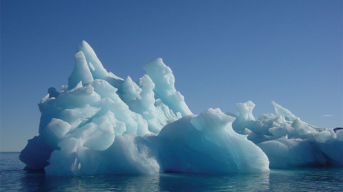 23705-icebergs-penguins-otherworldly-antarctica-3c.jpg