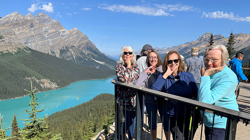 3748-CA-AB-Peyto-Lake-c.jpg