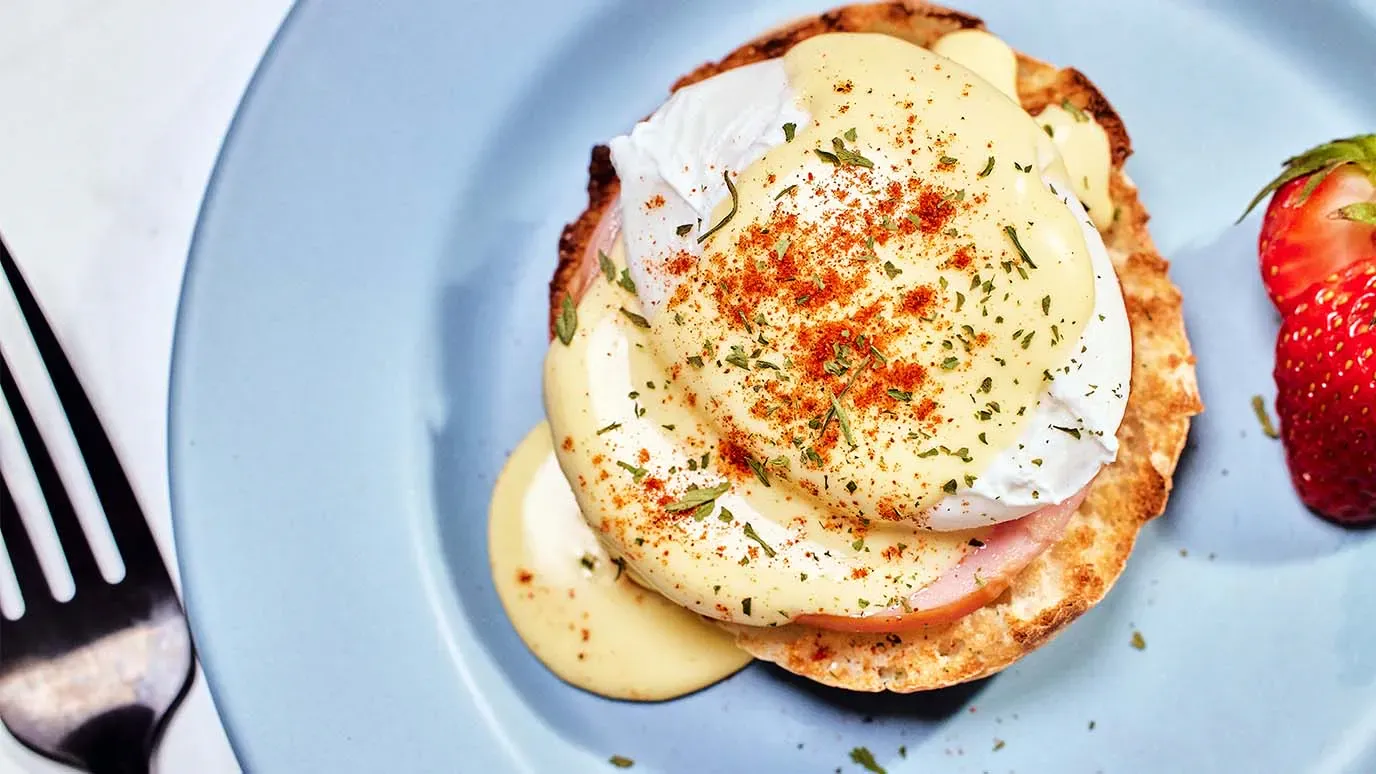 Eggs benedict 