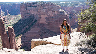 6262-arizona-volunteering-navajo-nation-schools-smhoz.jpg