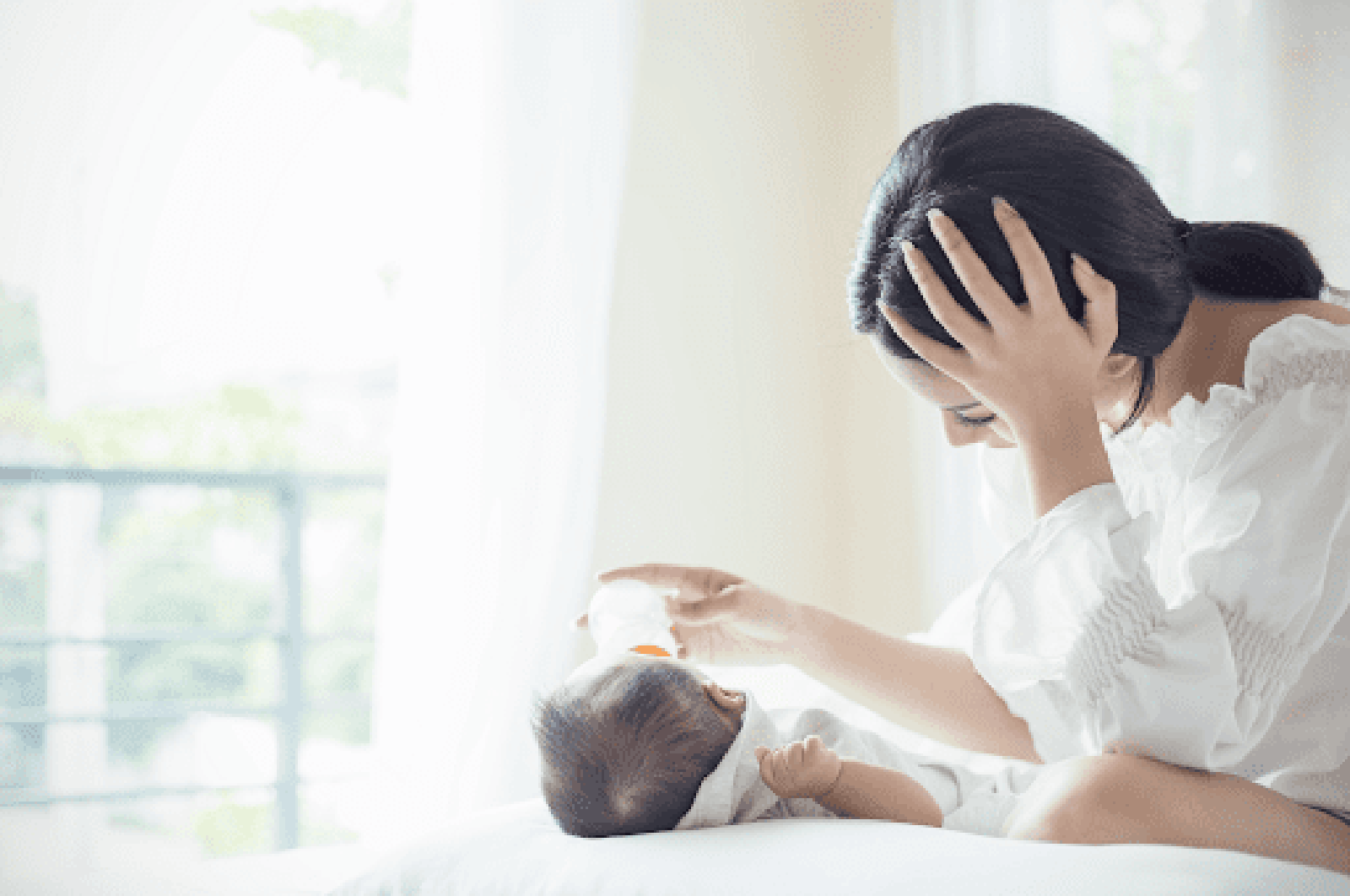 Orang Tua Baru Wajib Simak, Ini 4 Cara Mengatasi Depresi Postpartum!