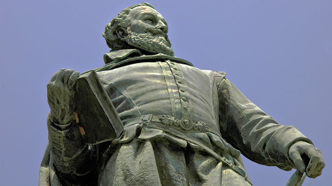 2011-colonial-revolutionary-virginia-jamestown-williamsburg-yorktown-statue-c.jpg