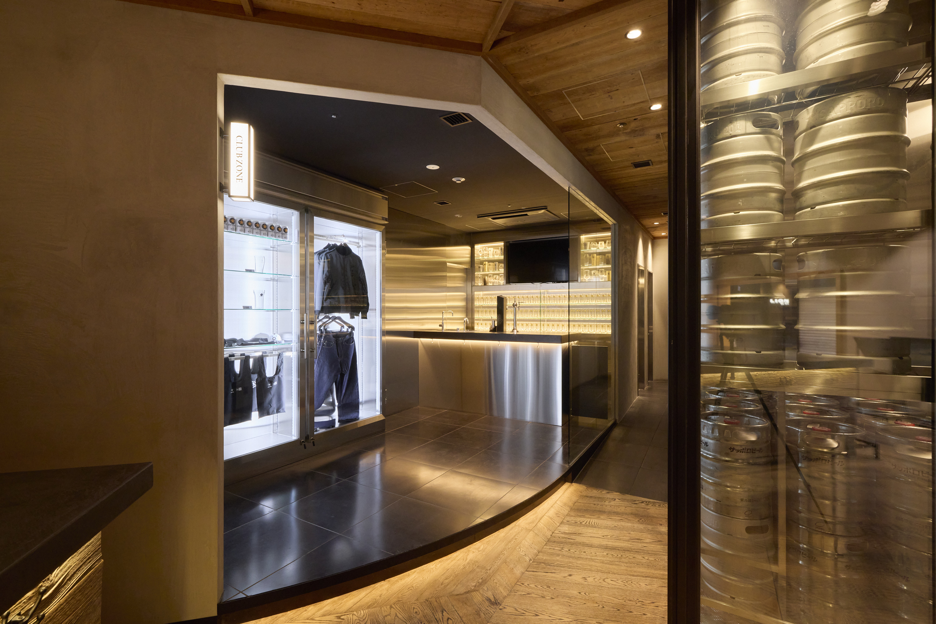 THE BAR_012.jpg