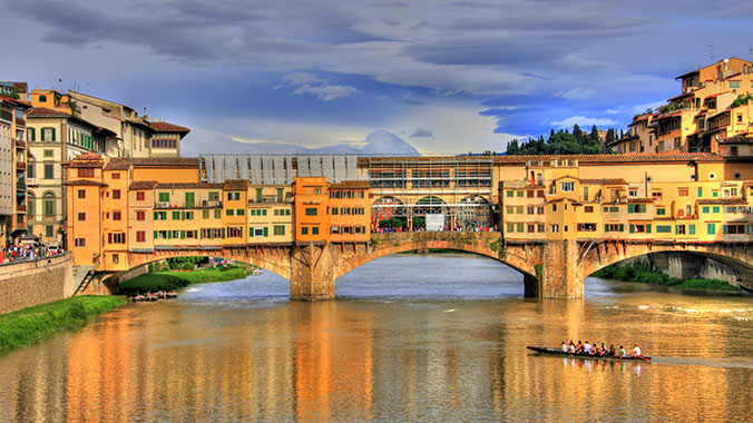 19221-Italy-New-Years-in-Florence-Ponte-Vecchio-carousel.jpg