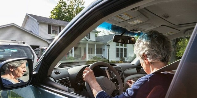 woman in car.jpg