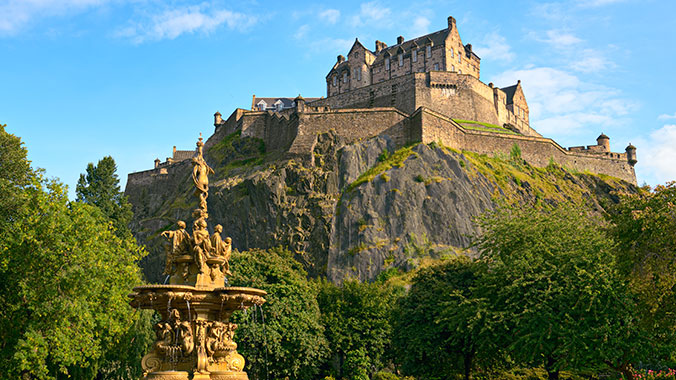 20881-Best-of-Scotland-Edinburgh-Castle-lgHoz.jpg