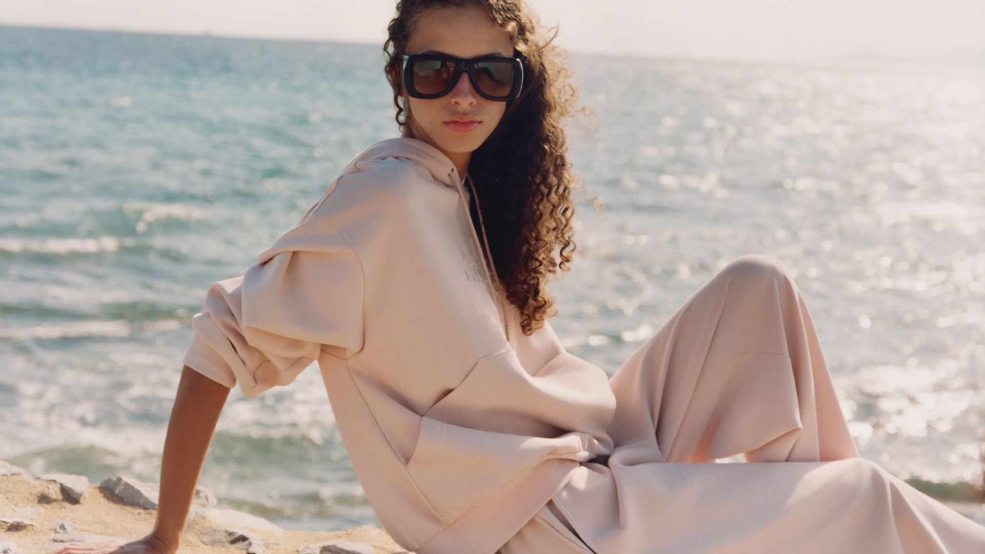 Aje STUDIO AJE ATHLETICA On The Move campaign