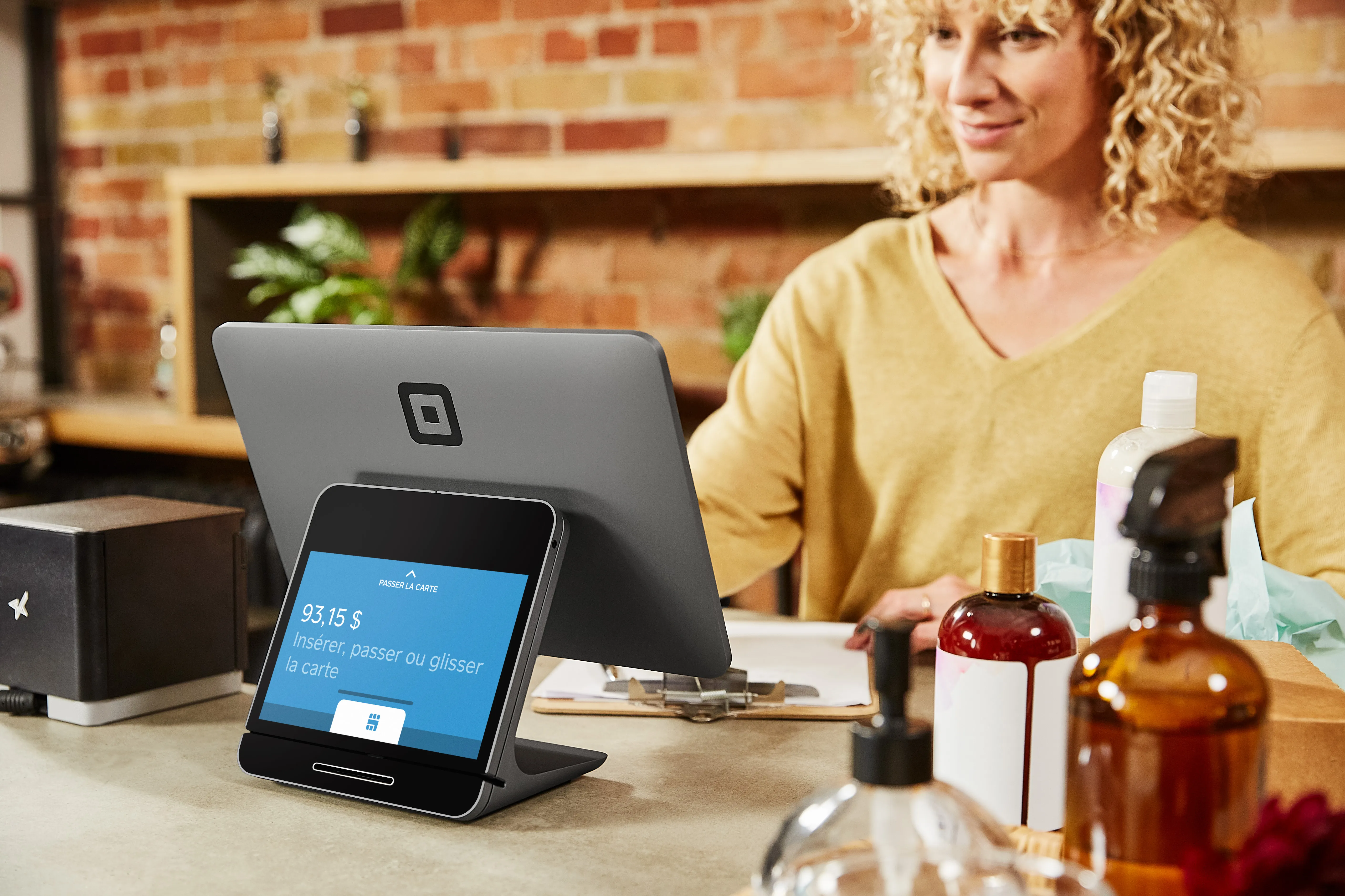 Flaunt Salon using Square Register