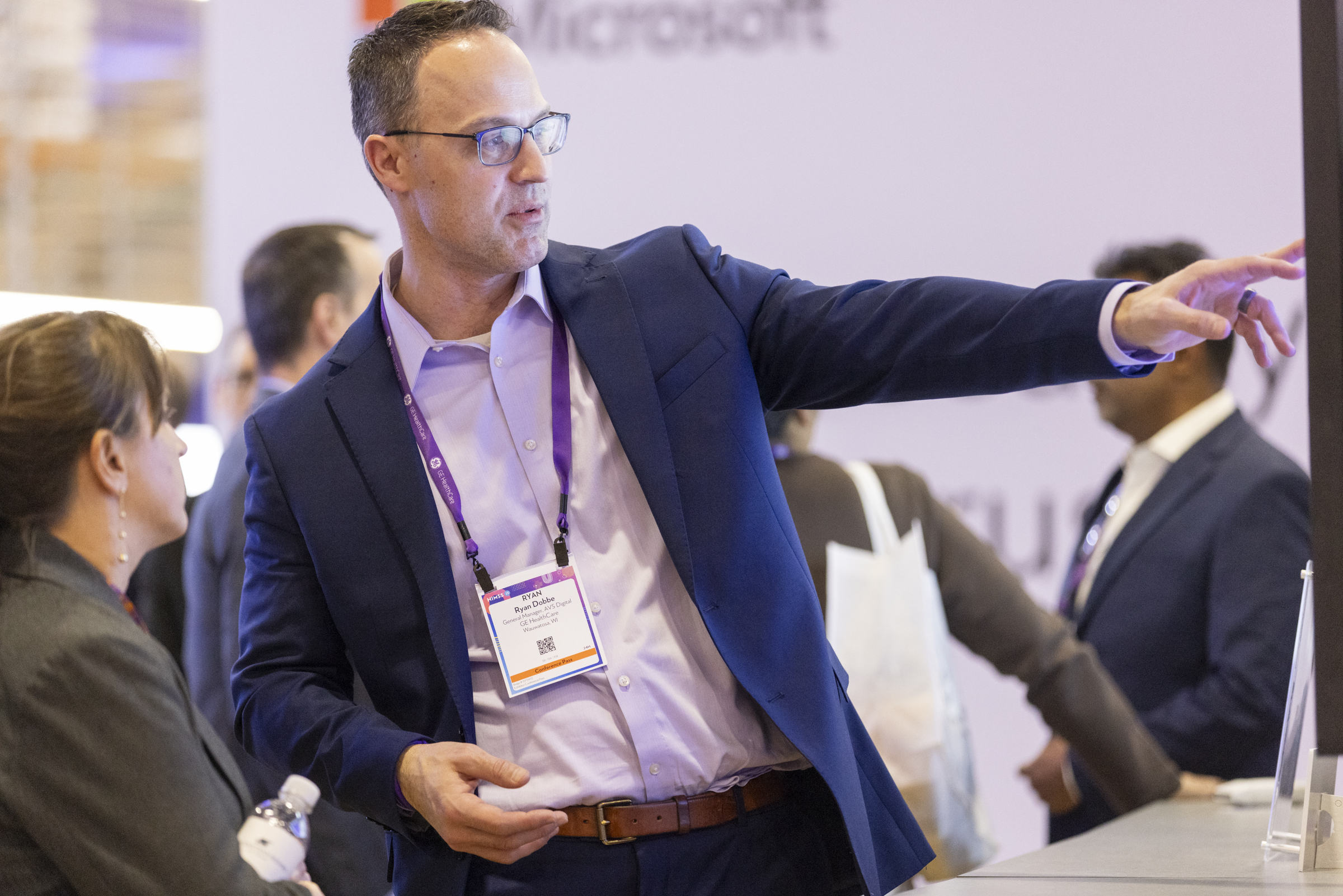 Ryan Dobbe on the HIMSS show floor