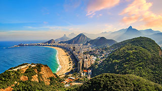 25129-BR-RiodeJaneiro-Copacabana-Beach-smhoz.jpg