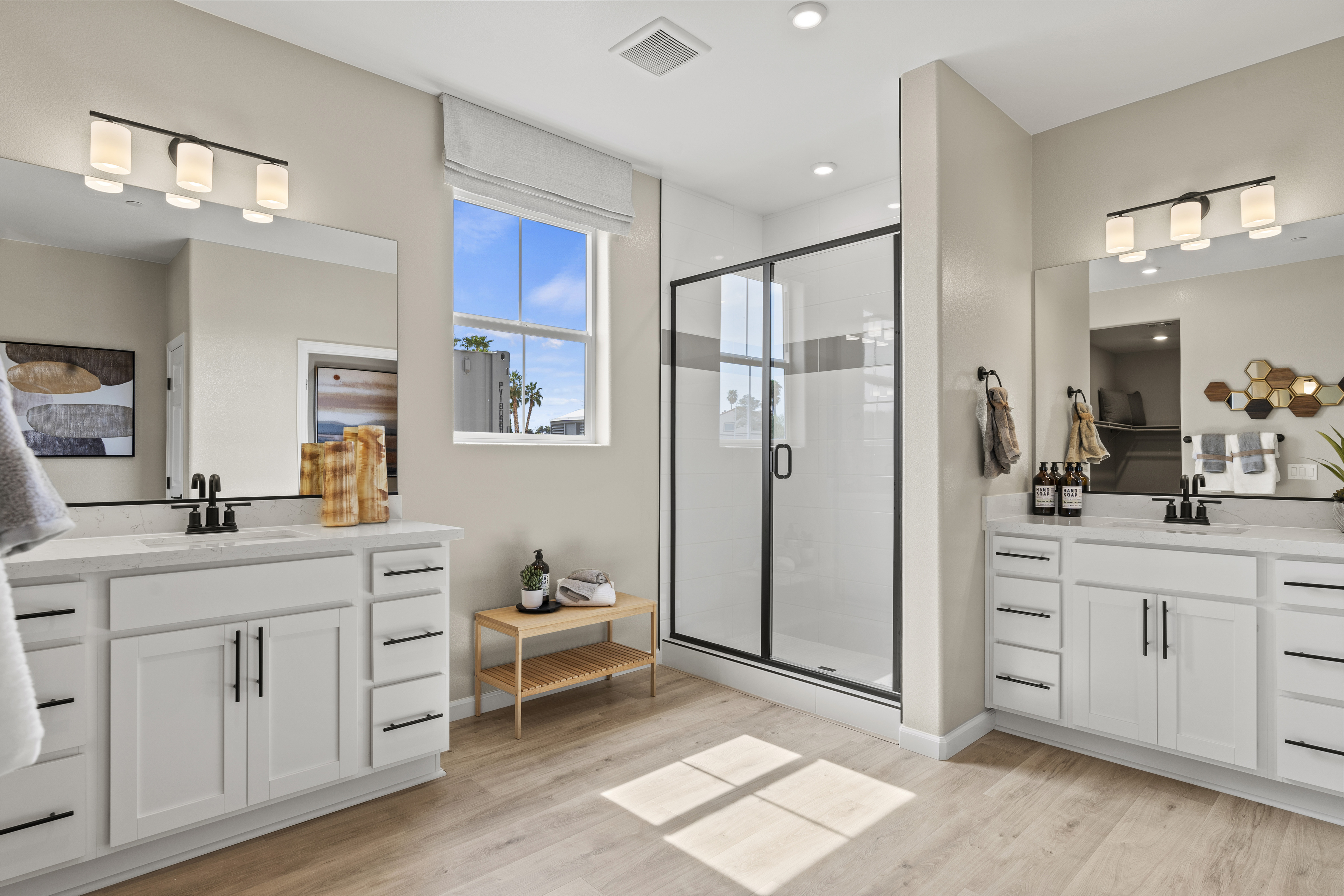 04af8e6e-0734-422c-a680-af878c5f7b2c