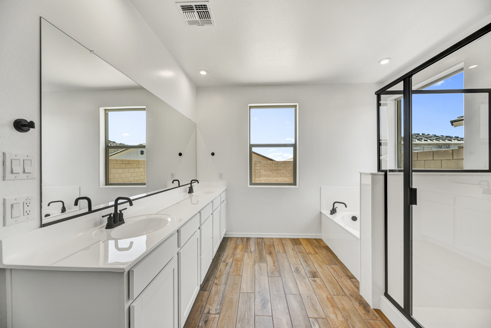 13e71b79-f36c-4477-8b0c-7908e1d08b7a