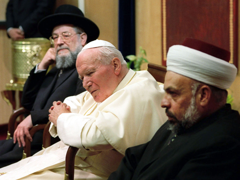 Pope John Paul II meets with Jewish, Muslim leaders in Jerusalem in 2000