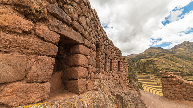 Machu Picchu and Rapa Nui