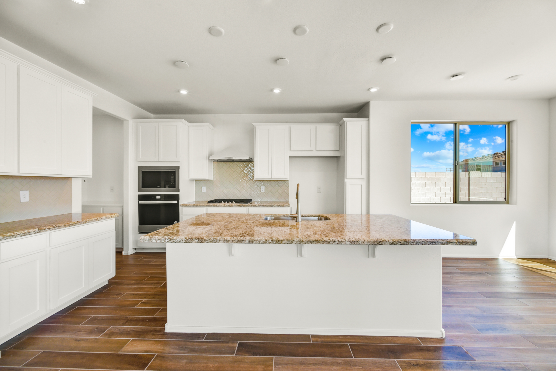 2395d496-56cf-45c6-b4f7-2ba1fe33de34