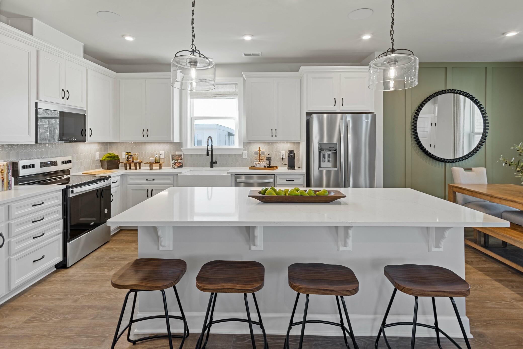 2b8bacc7-9fbc-494c-b71e-acaa9b4923d1