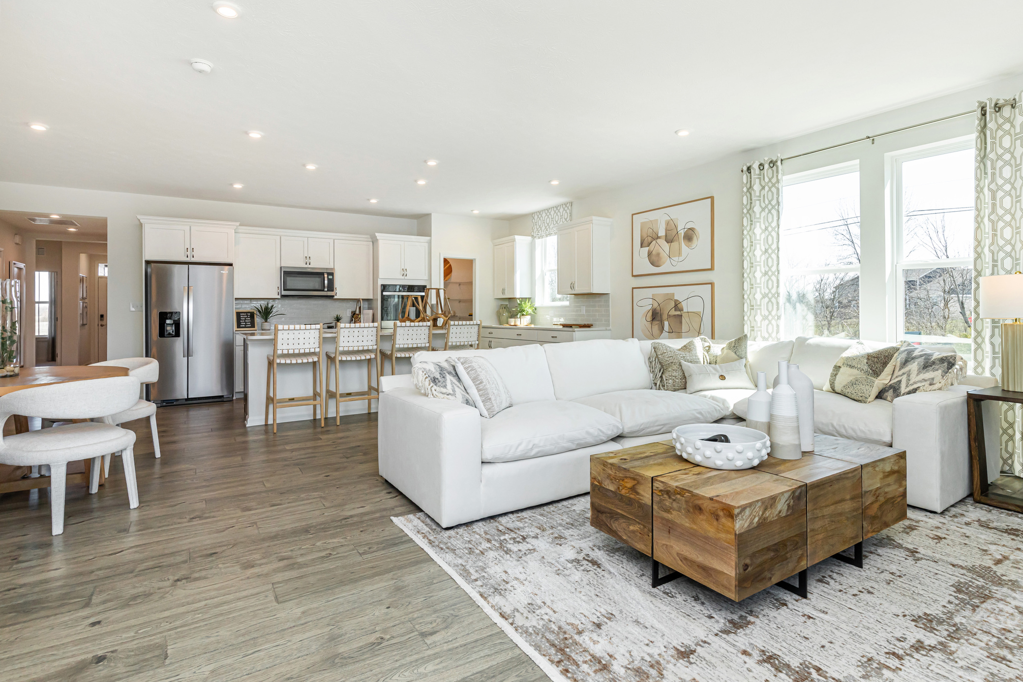 304f6456-f3ee-4ea4-ab9e-b57eaf21e531