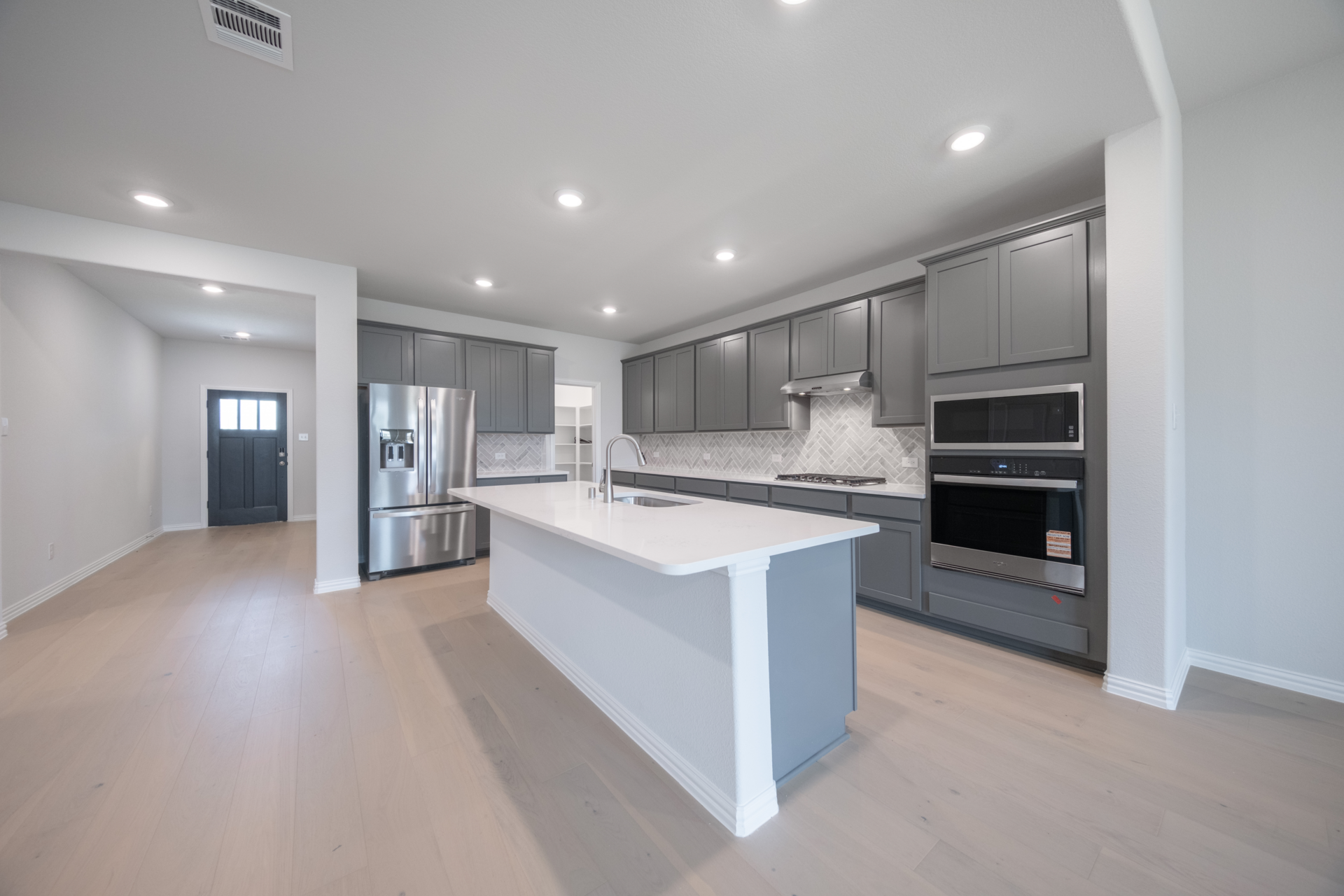 3ead532f-3a01-435a-8a00-420b2abffc53