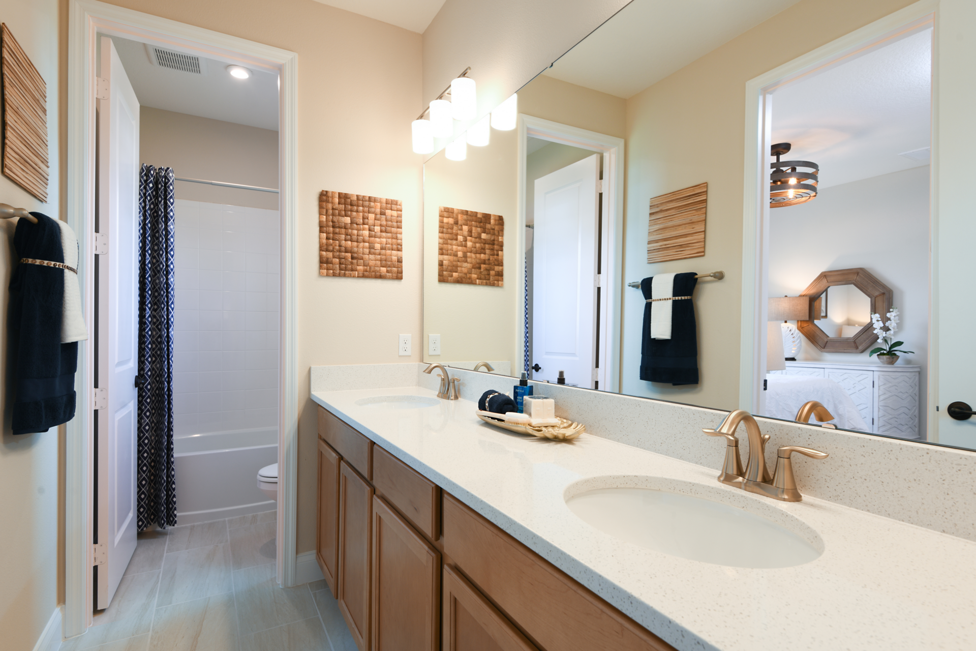 43715bbf-326e-41e5-a405-c7776fb690e5