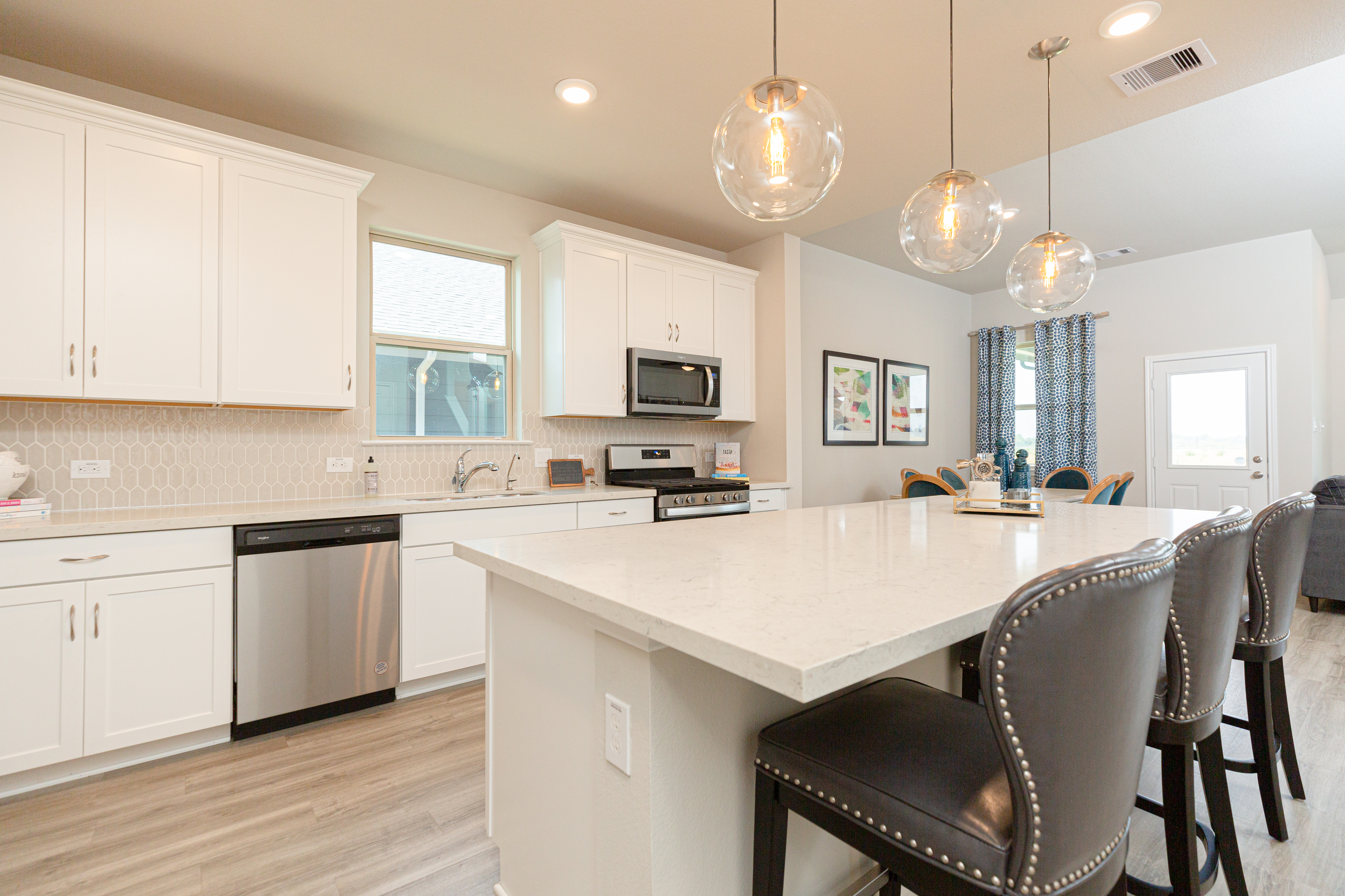 49ff03ab-61db-4d40-9c29-7d7c9dd04063