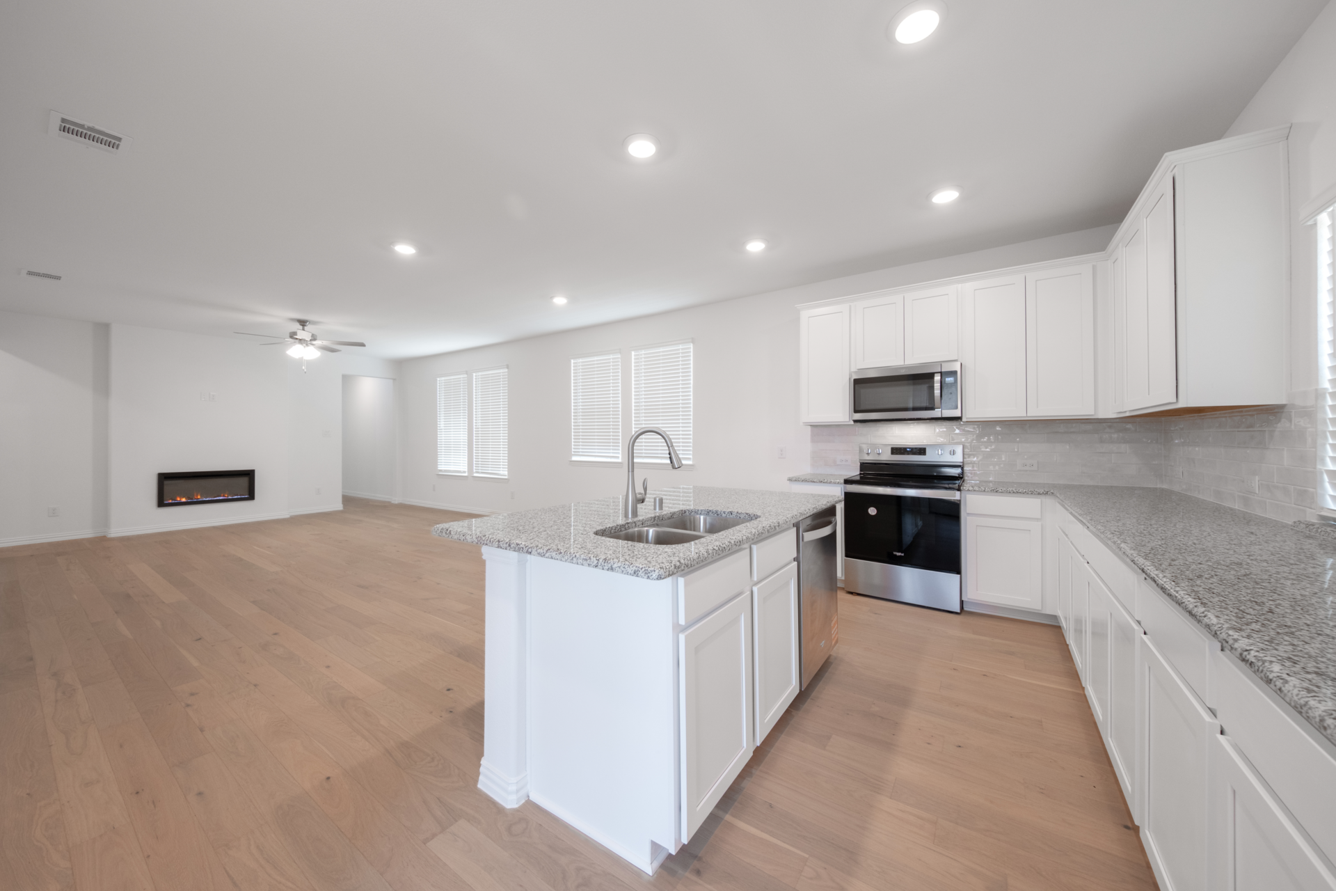 55f32694-4a0e-4430-a849-27b96eda03cc