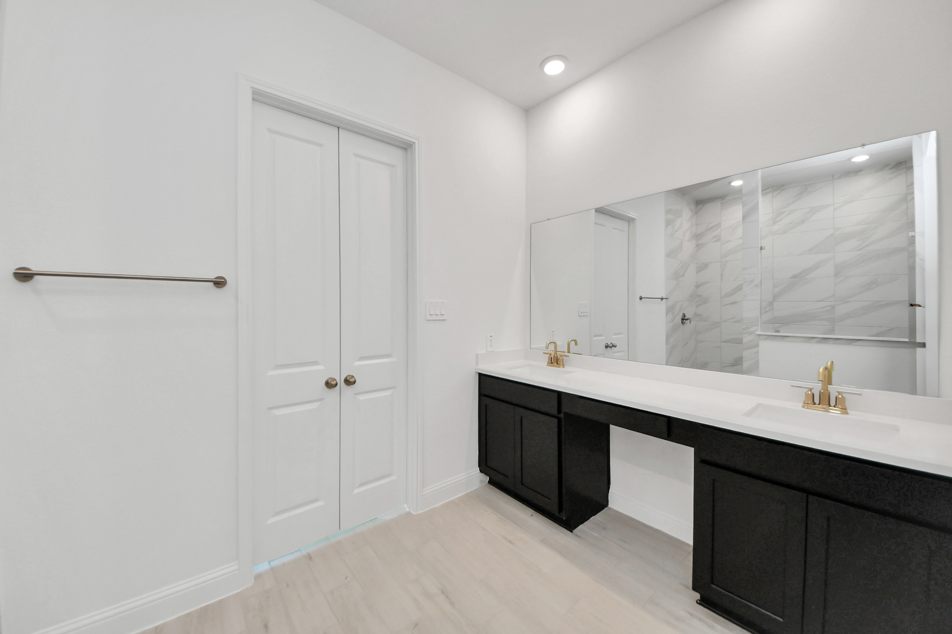 6afa5793-23a9-4169-85d8-964fb7fe9dd3