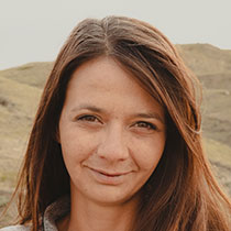 Profile Image of Jeanine Holowatuik