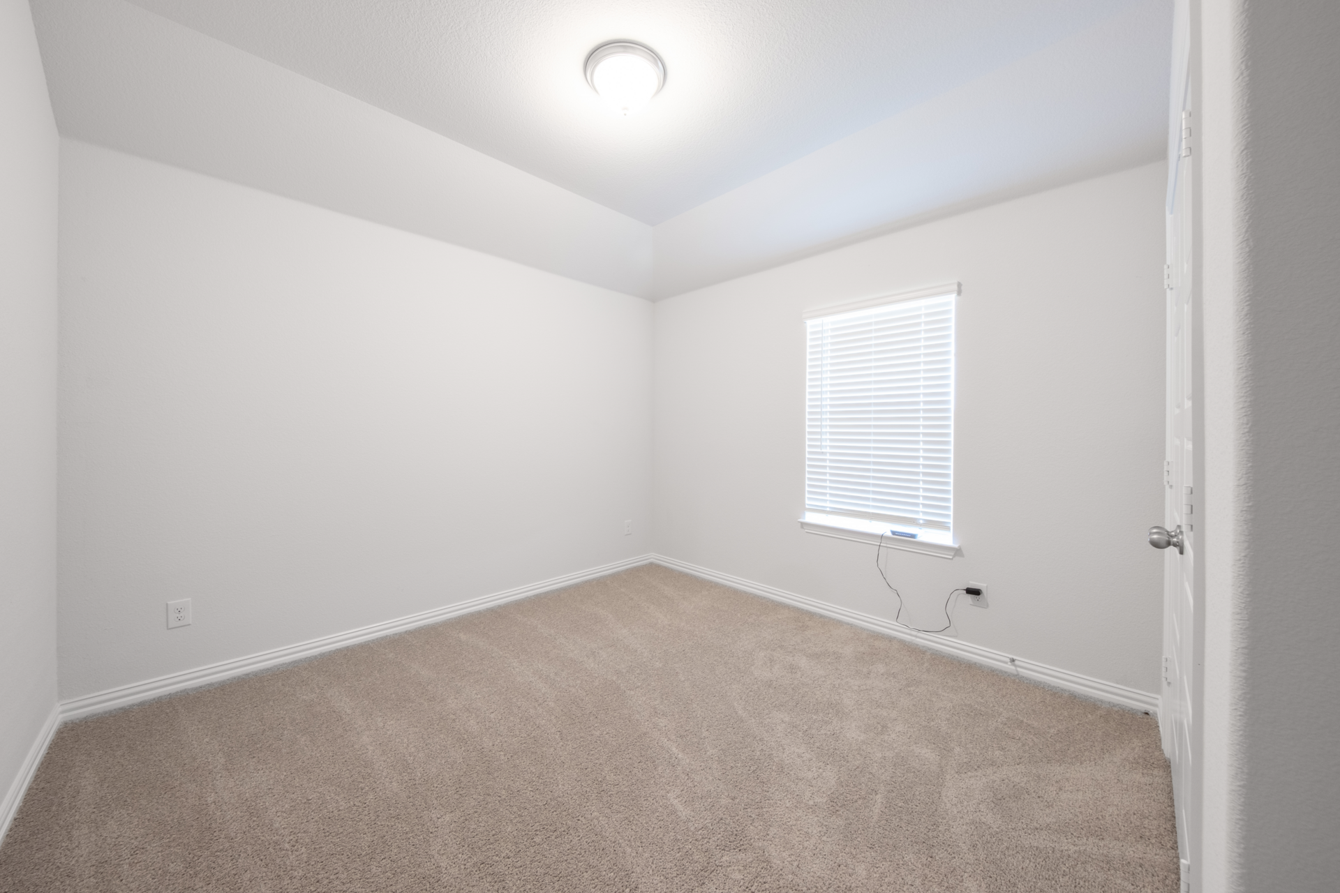 77f70f16-2adf-40df-94a9-86d431ec3c8e