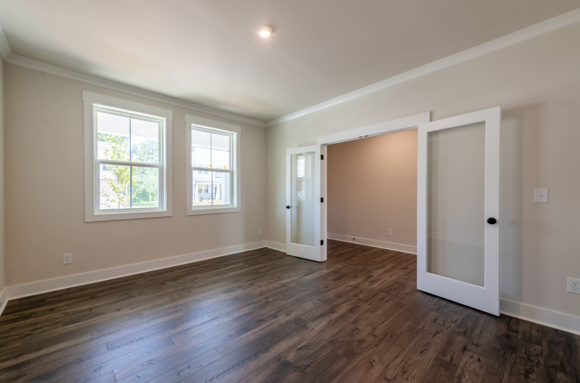 7ae7aa5b-fc53-475a-bb81-2211c1022585