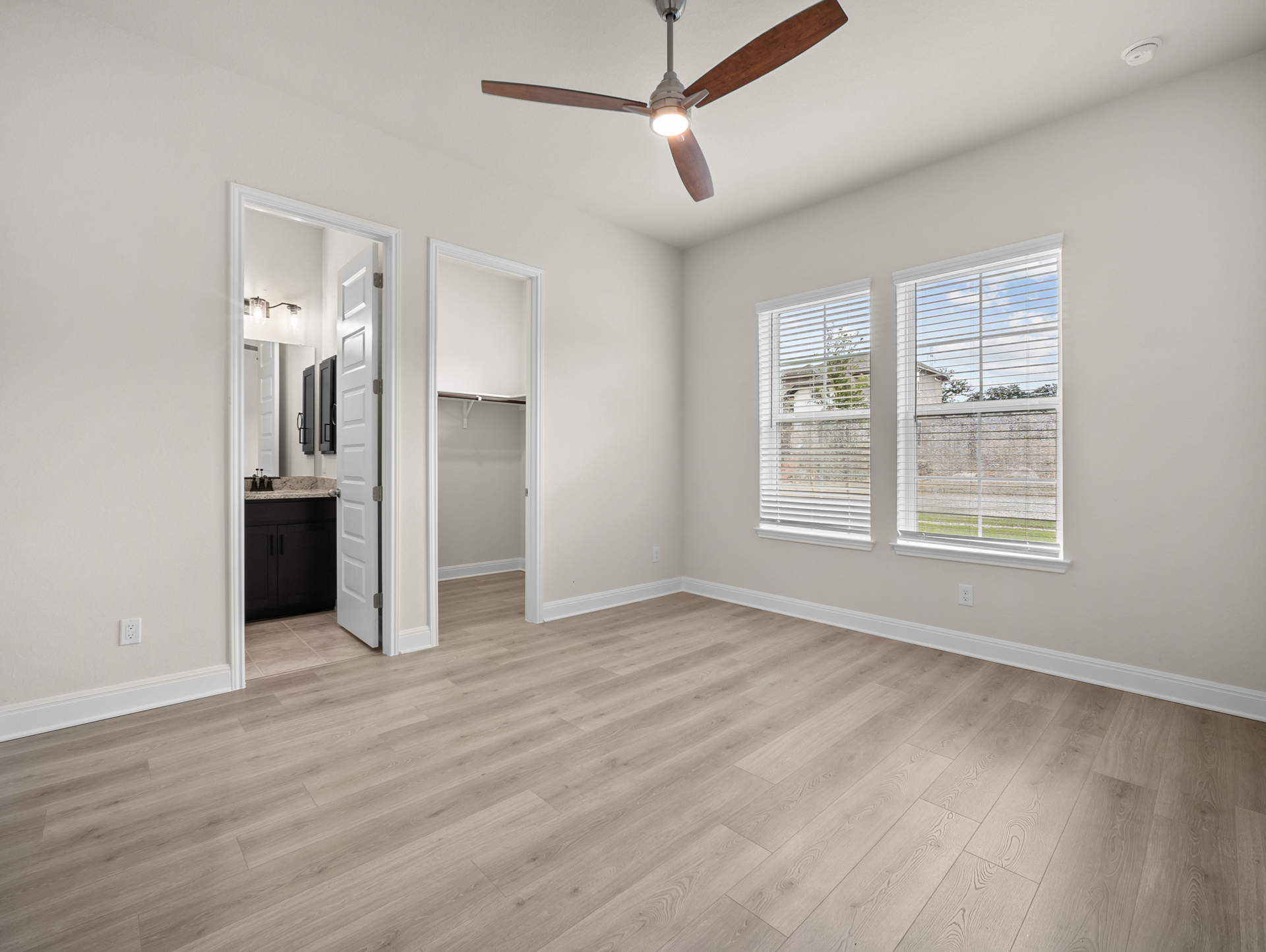 872f1d29-6943-4e08-ad4f-9470e49df052