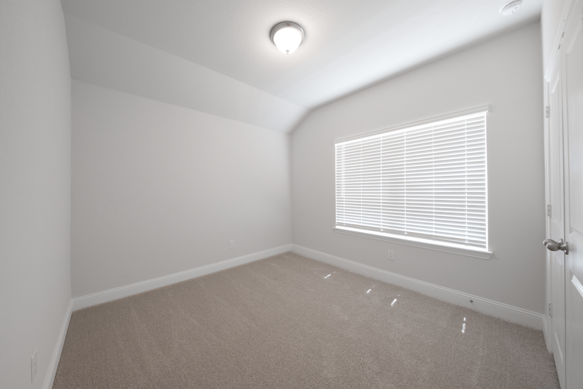 8ab1dbab-b9f4-4158-96f2-c6a8db5ba968