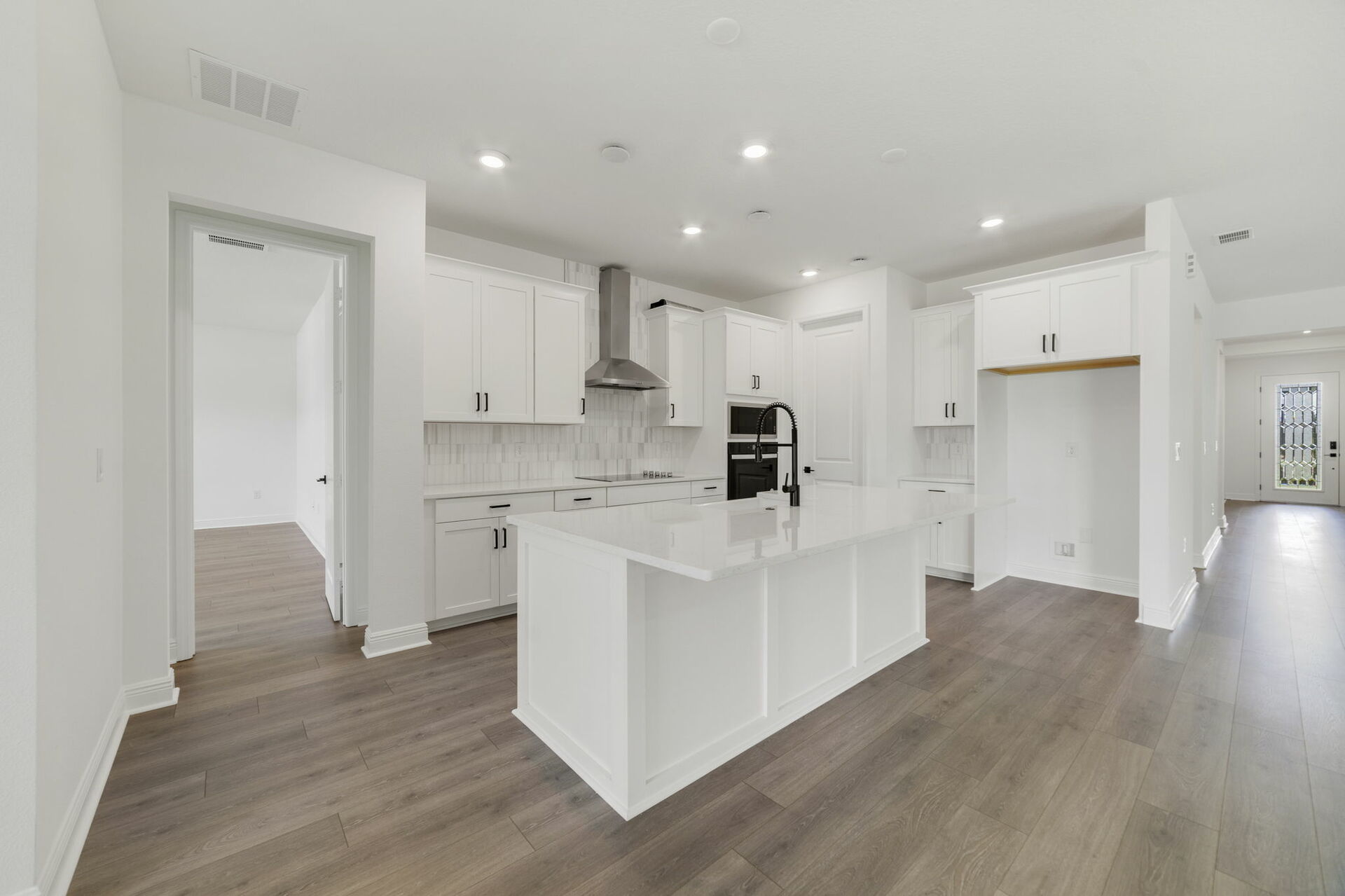 90869405-9133-4b2a-bc40-6dccbb968cea