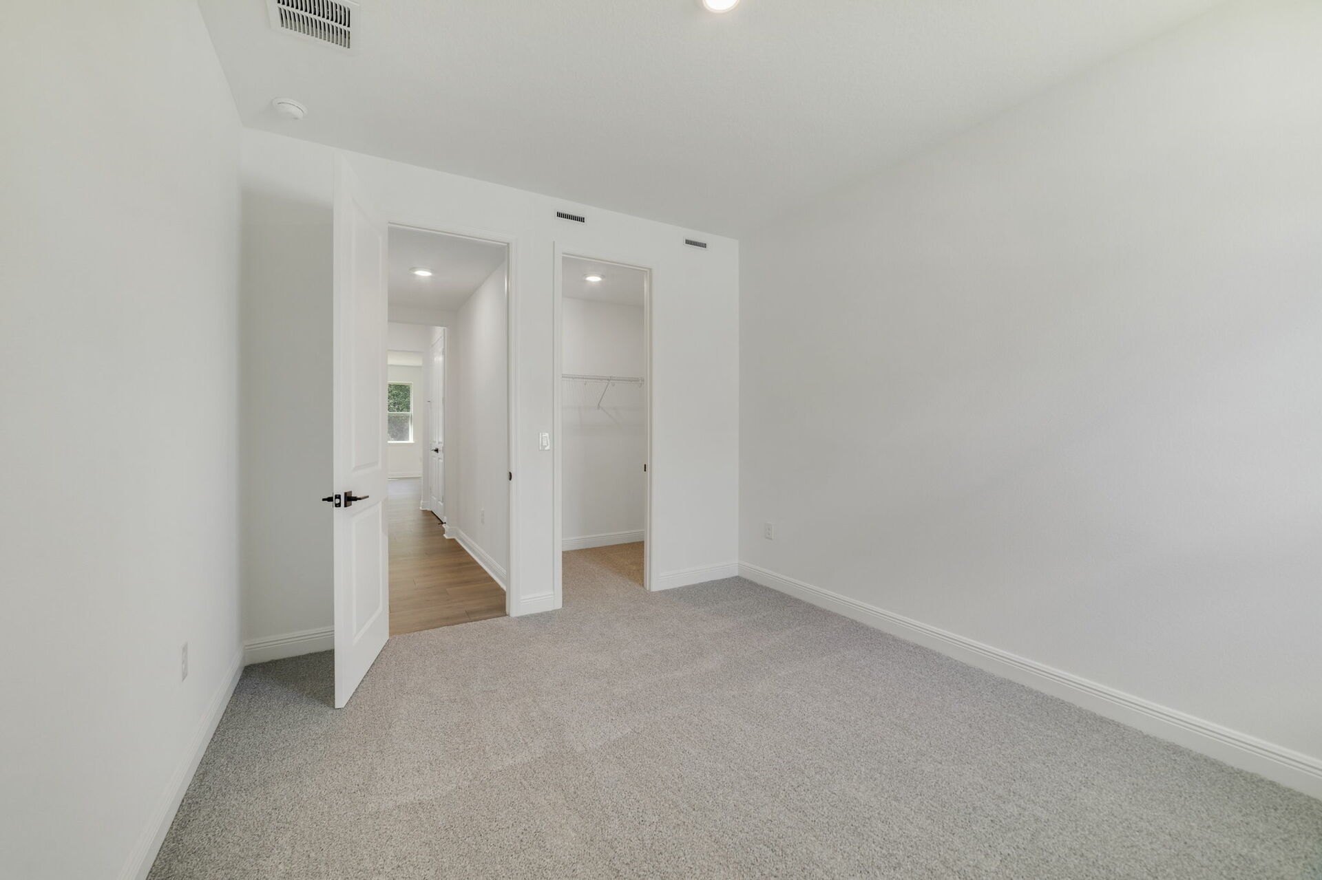 966aff84-9096-4f23-998a-100394a1a8e1