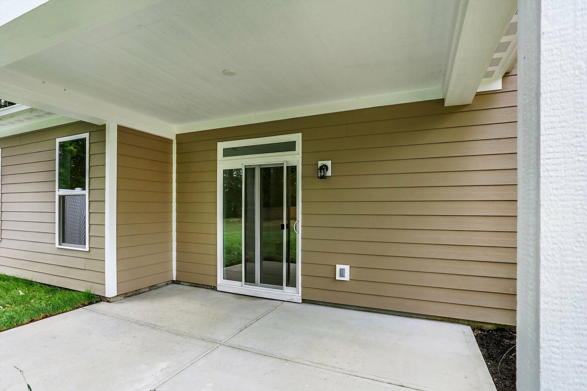 9c2de1a5-297c-438f-8137-6655246e4170