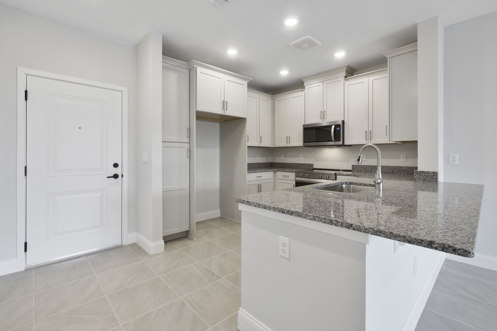 stainless steel appliances and granite countertops