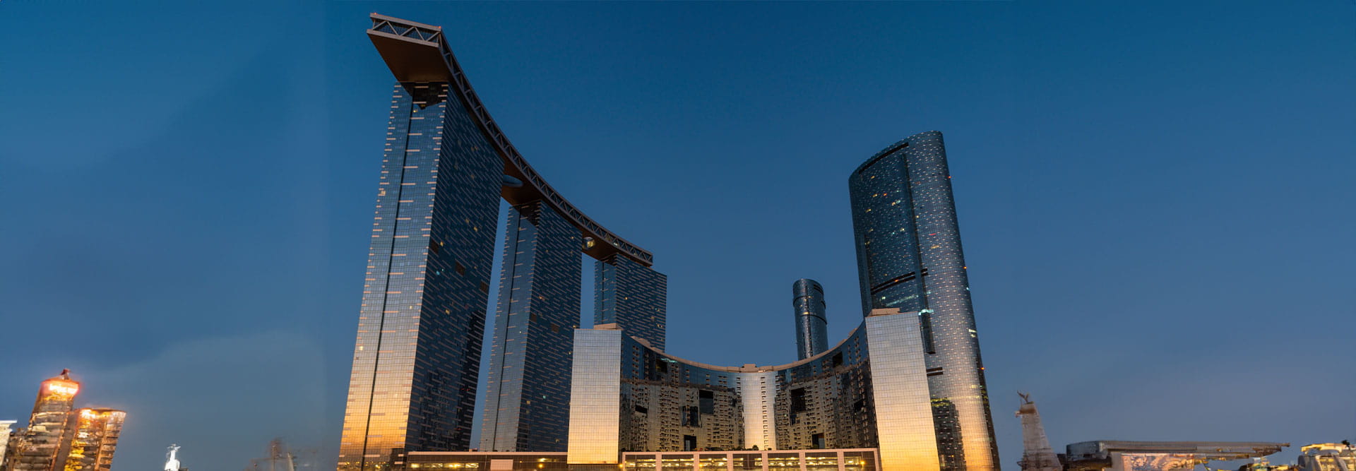 Explore The Best of Abu Dhabi's Luxury Homes | Aldar