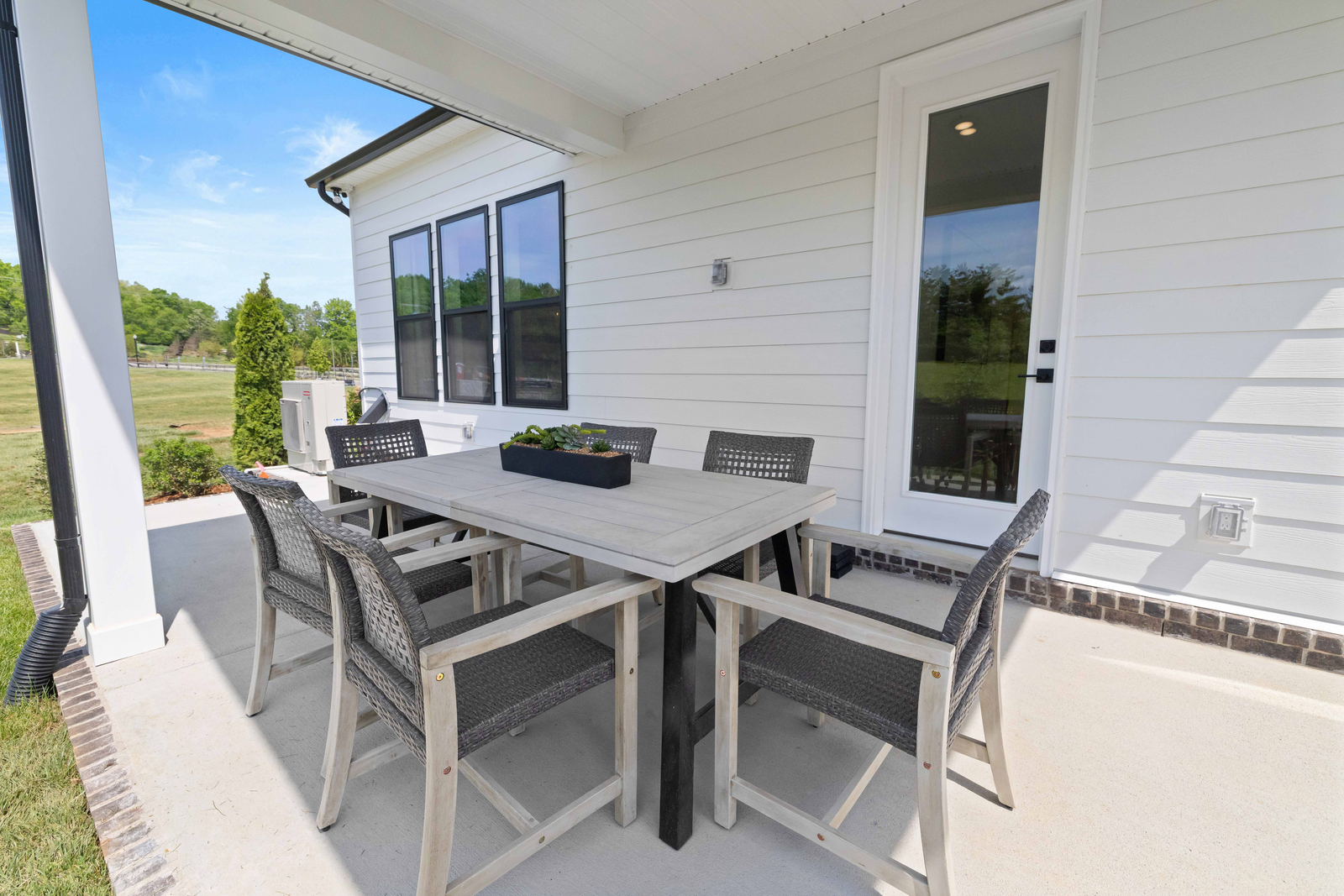 Buchanan Covered Patio 4