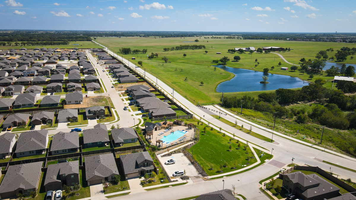 a virtual tour of a community in celina, tx 