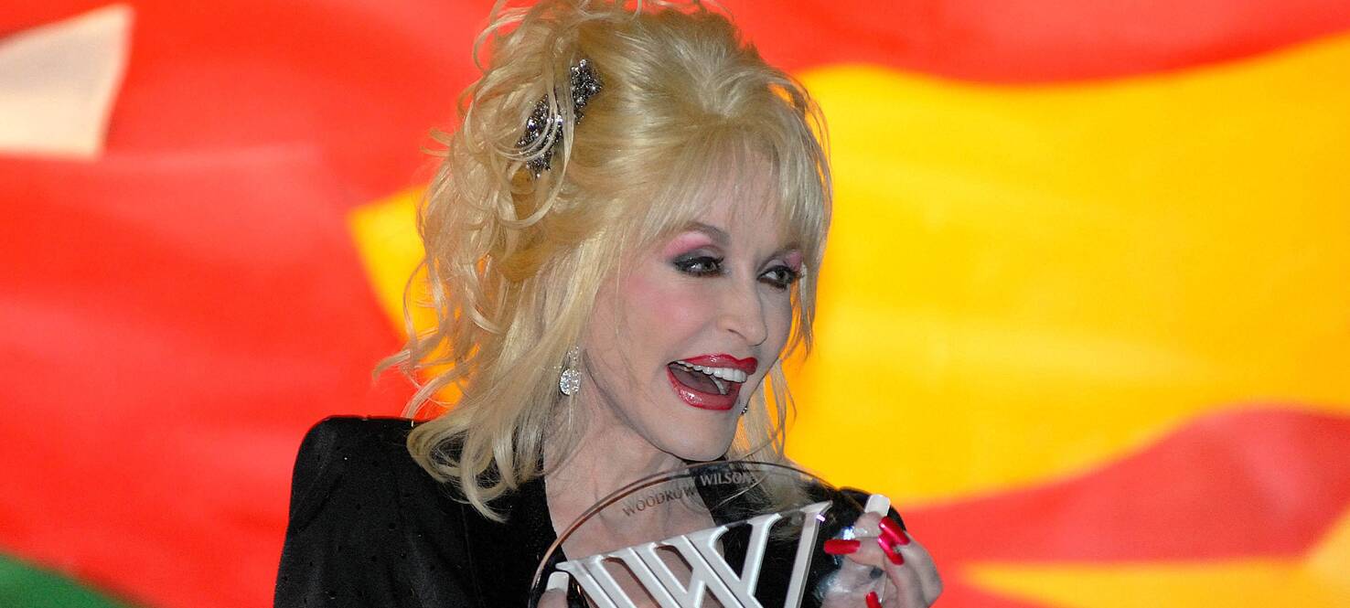 Photo of Dolly Parton accepting an award