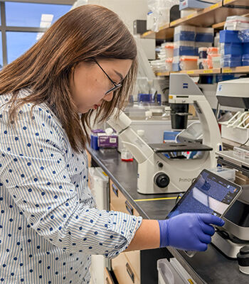 Chang Jiang, PhD, works to measure how selenium levels in the body compare with selenium levels in the fluid within tumors and the tumor microenvironment. Understanding differences in these levels may provide clues to how to better target therapies. 