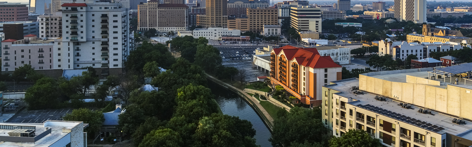 A shot of the major city in Texas