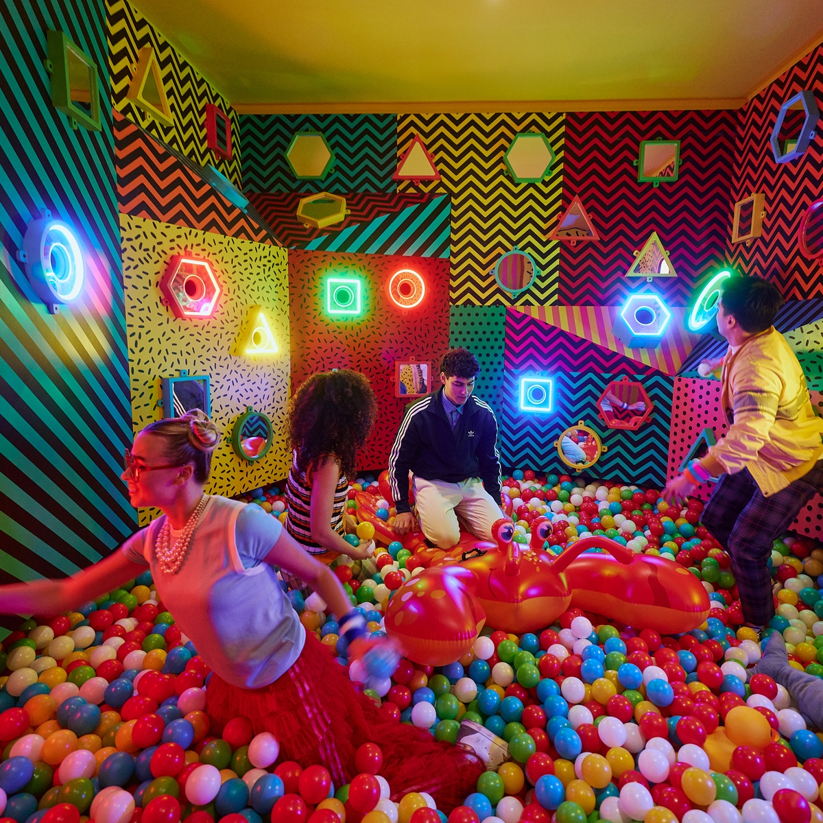 HIJINXHOTEL2025080404BallPit1470CREDITKRISTOFFERPAULSEN 5